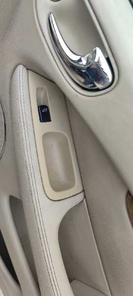 MANDO ELEVALUNAS TRASERO DERECHO