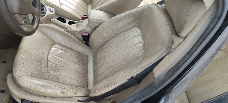 ASIENTO DELANTERO IZQUIERDO