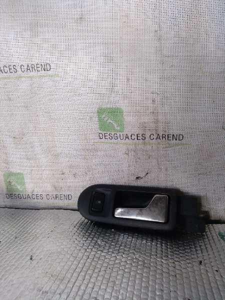 MANETA INTERIOR DELANTERA DERECHA