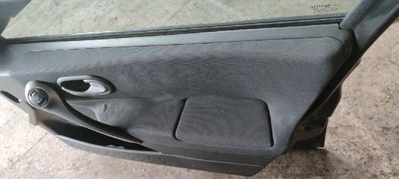 ELEVALUNAS DELANTERO DERECHO