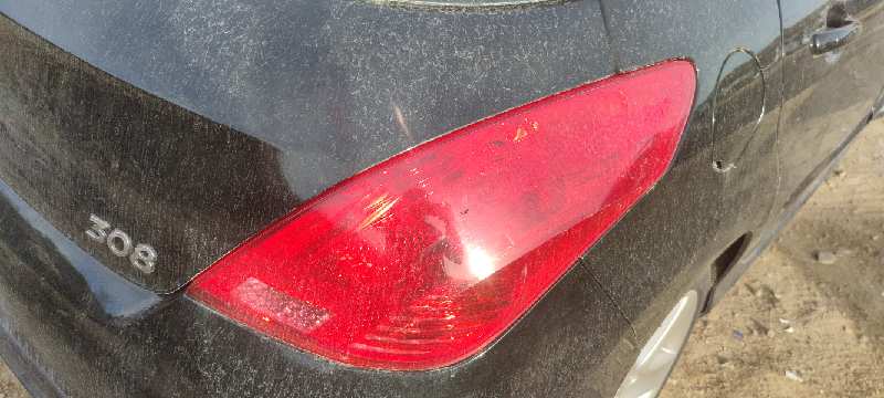 PILOTO TRASERO DERECHO