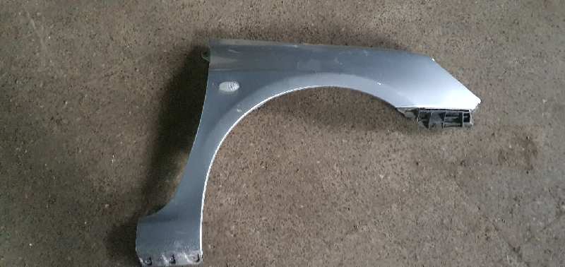 ALETA DELANTERA DERECHA