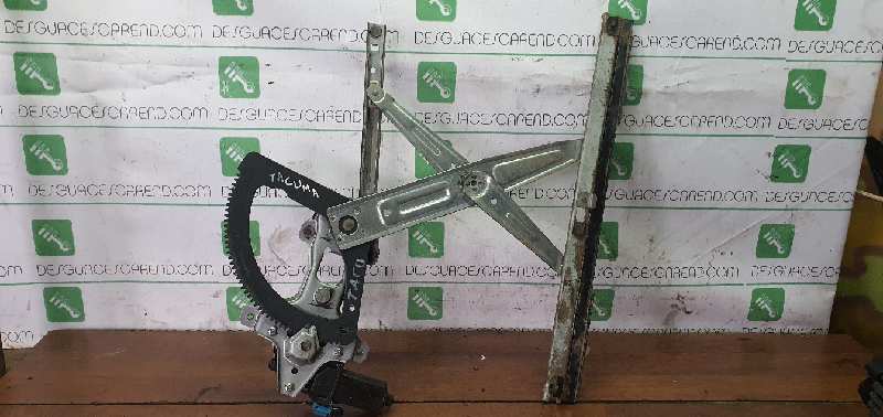 ELEVALUNAS DELANTERO DERECHO