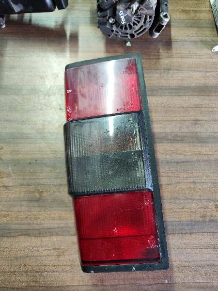 PILOTO TRASERO IZQUIERDO NISSAN TRADE