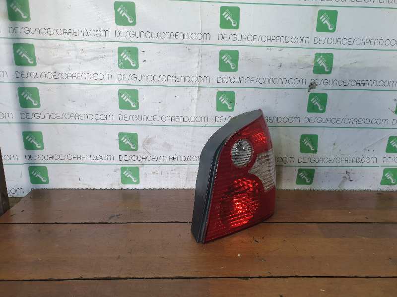 PILOTO TRASERO DERECHO