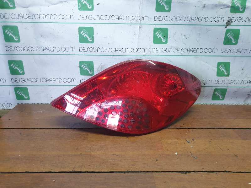 PILOTO TRASERO DERECHO