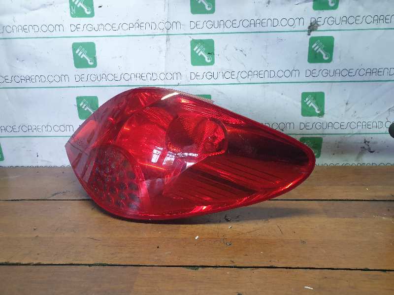 PILOTO TRASERO DERECHO