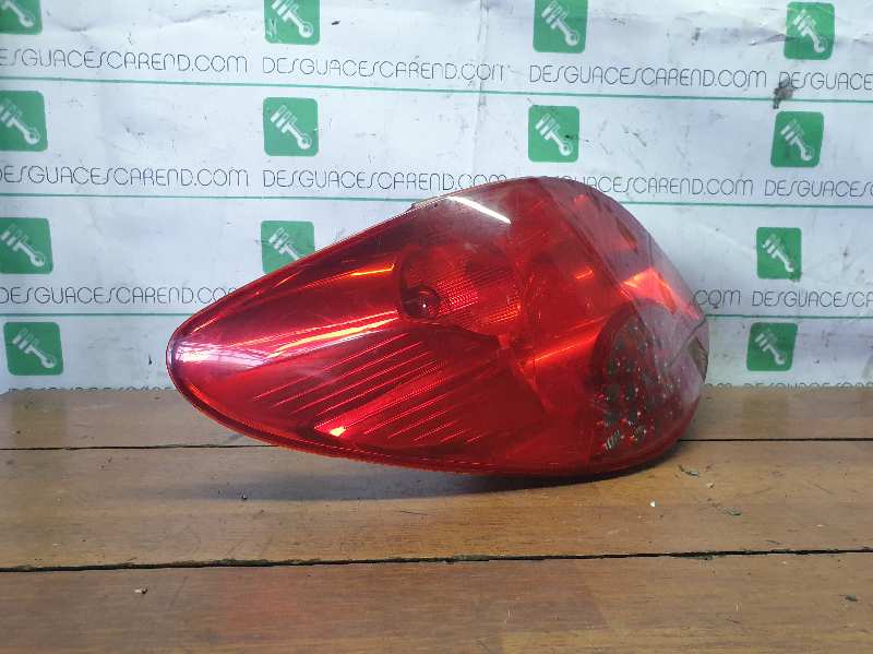 PILOTO TRASERO IZQUIERDO