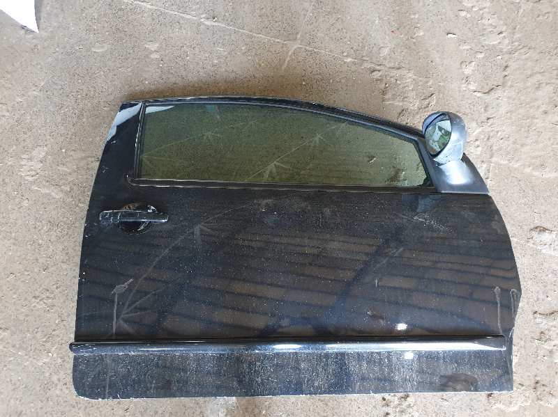 PUERTA DELANTERA DERECHA