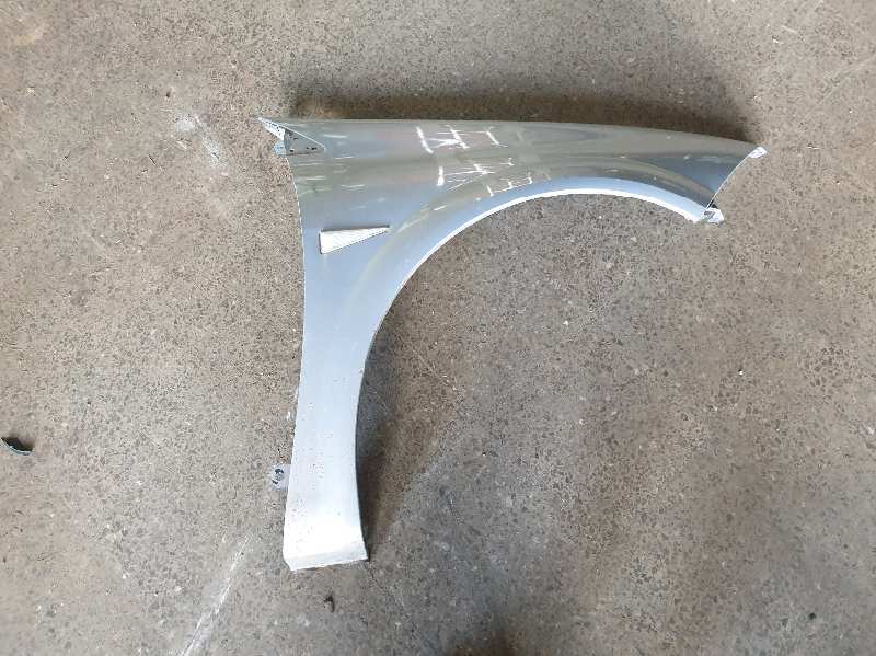 ALETA DELANTERA DERECHA