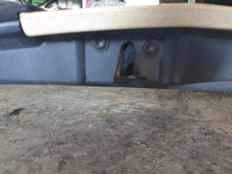 CERRADURA PUERTA DELANTERA DERECHA