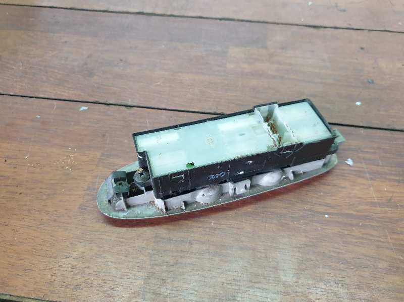 MANDO ELEVALUNAS DELANTERO IZQUIERDO 