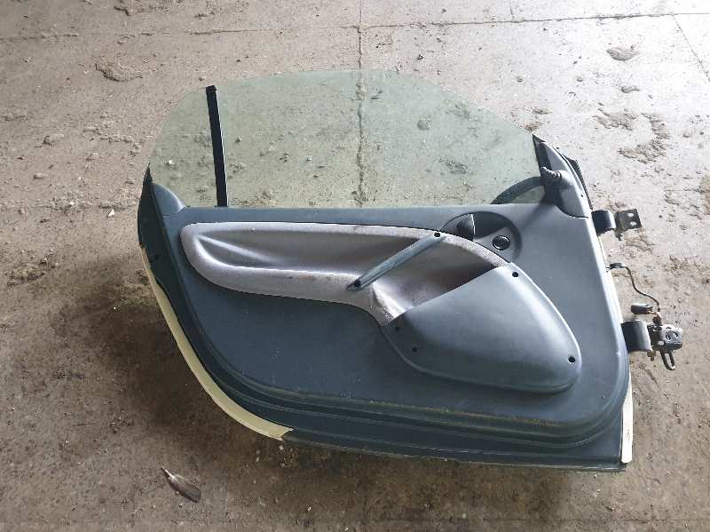 PUERTA DELANTERA IZQUIERDA