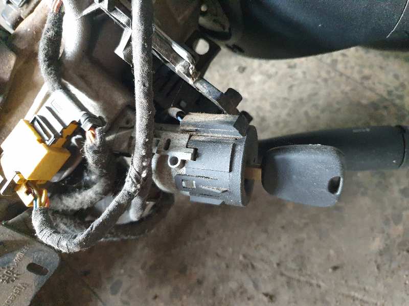 CONMUTADOR DE ARRANQUE