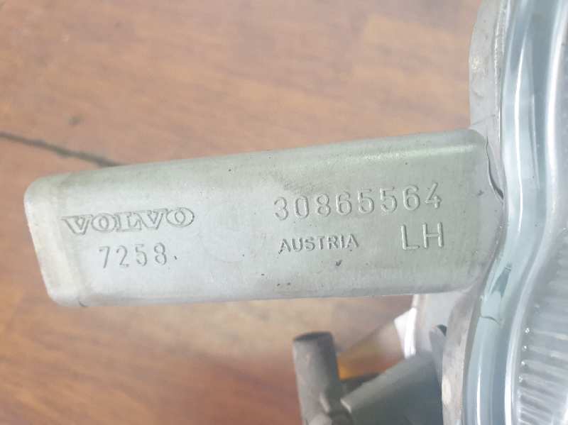 30865564 FARO ANTINIEBLA IZQUIERDO VOLVO S70 BERLINA