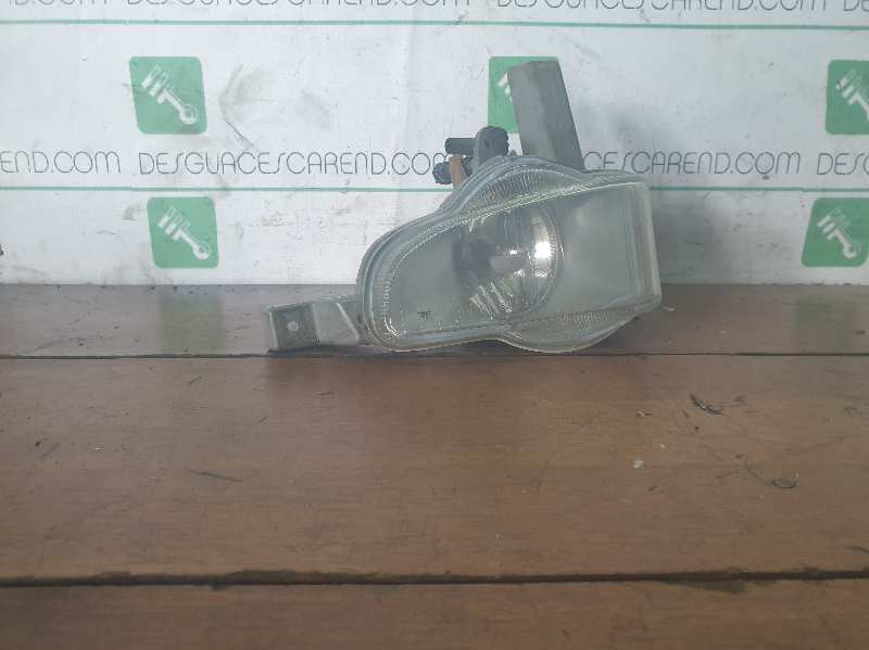 FARO ANTINIEBLA IZQUIERDO