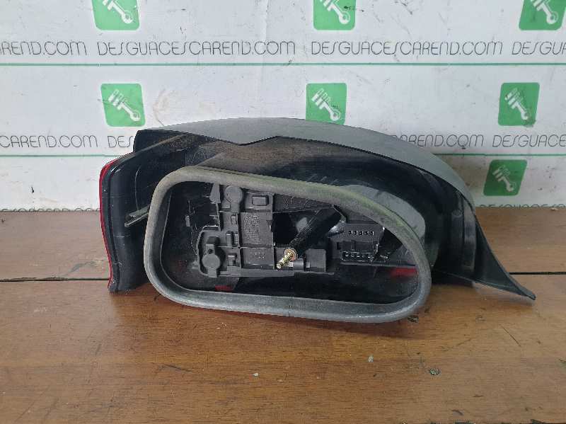 PILOTO TRASERO DERECHO