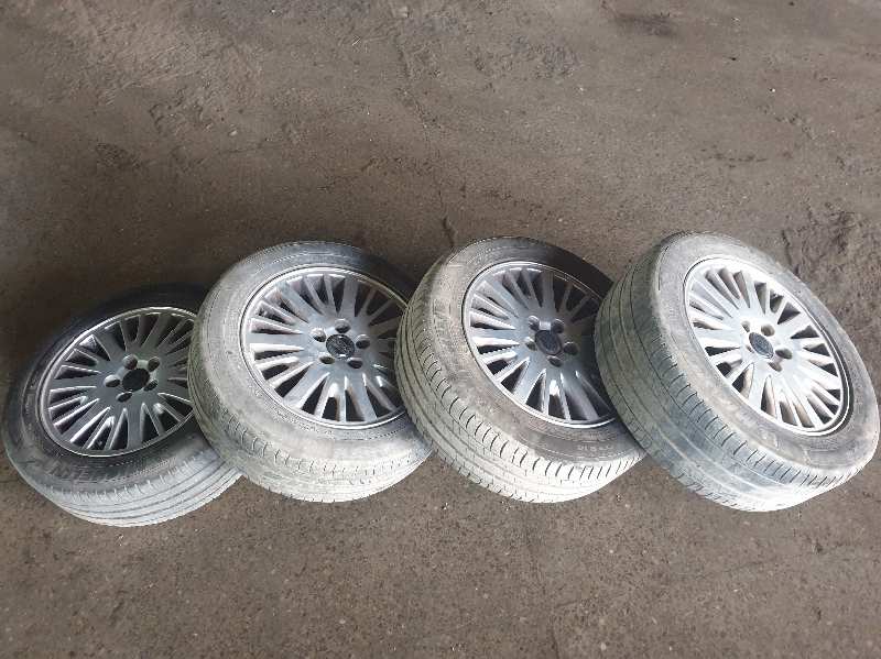 215 55 16 97W JUEGO DE LLANTAS VOLVO S80 BERLINA