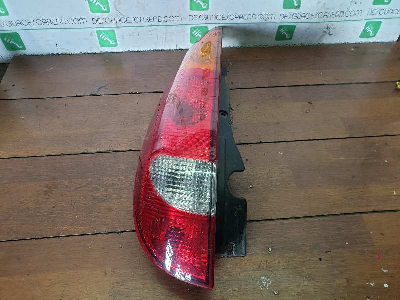 PILOTO TRASERO IZQUIERDO