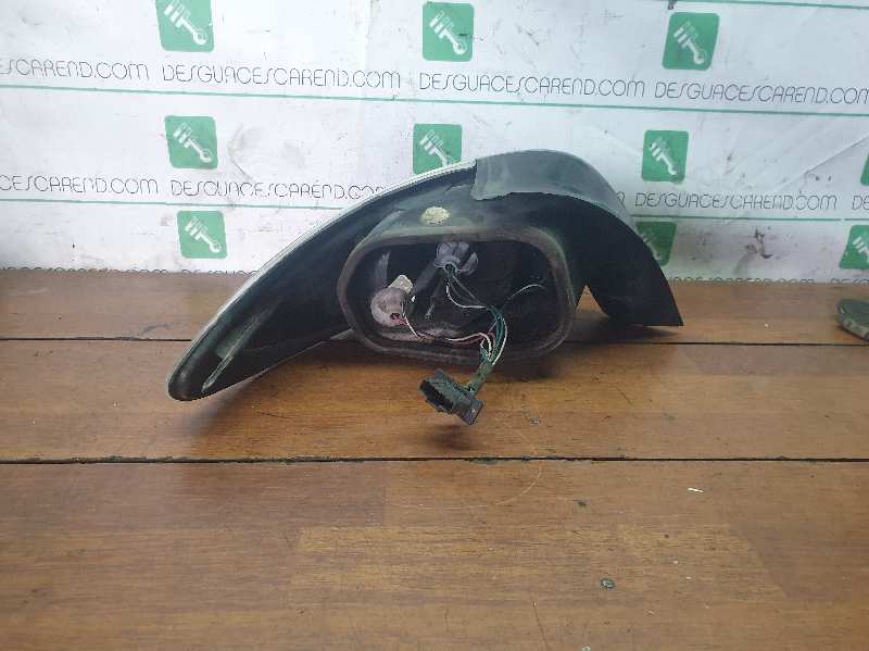 PILOTO TRASERO DERECHO