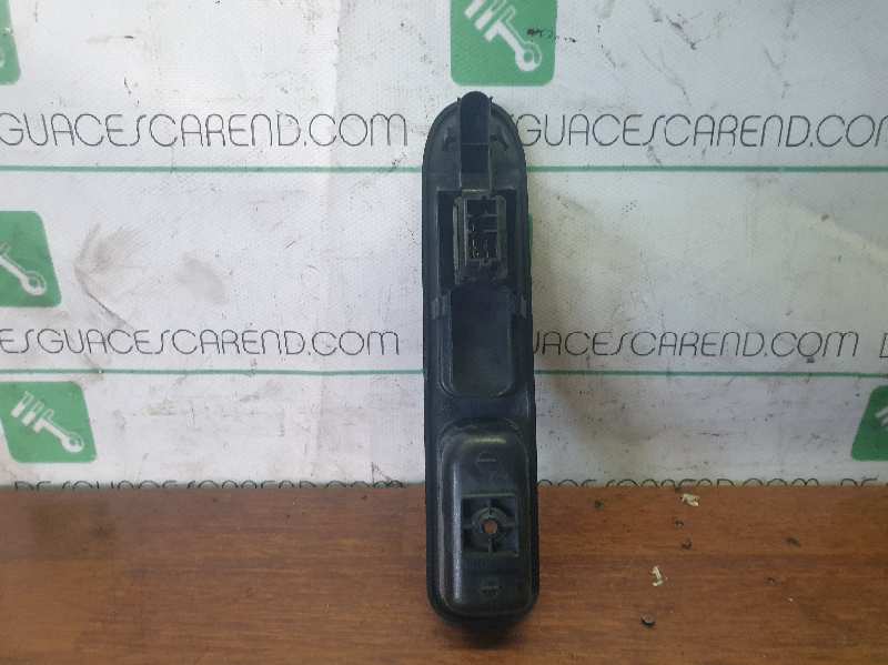 MANDO ELEVALUNAS DELANTERO DERECHO