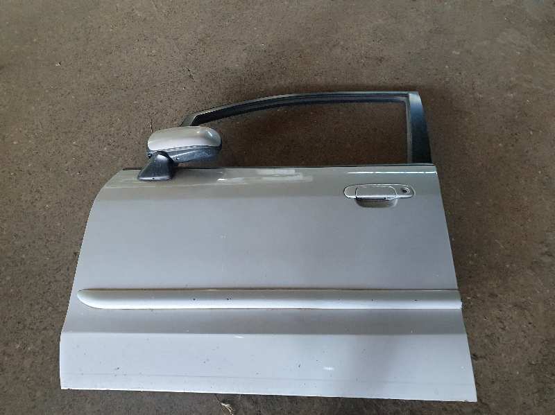 PUERTA DELANTERA IZQUIERDA