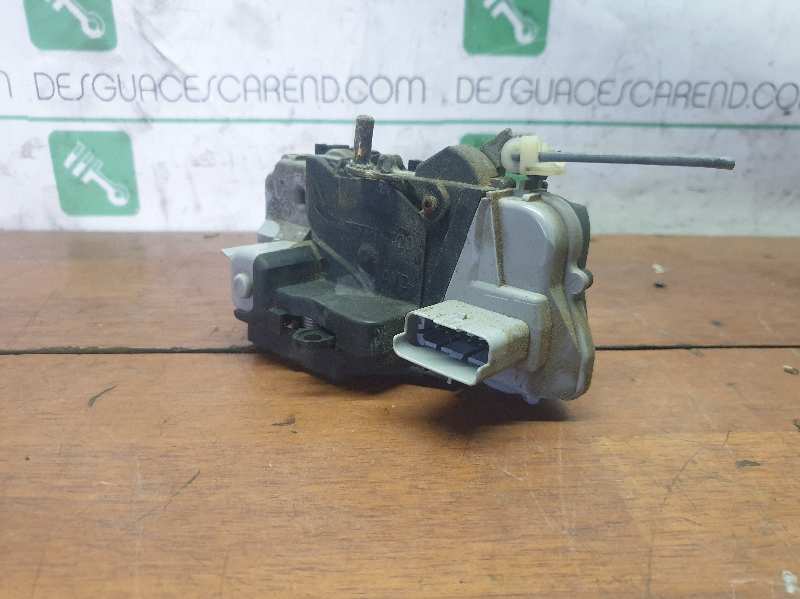 CERRADURA PUERTA DELANTERA DERECHA