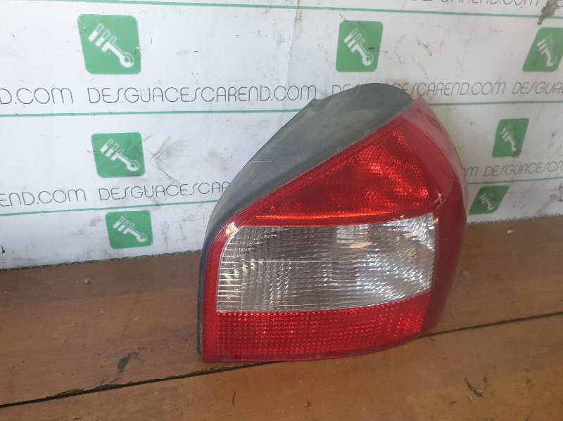 PILOTO TRASERO DERECHO