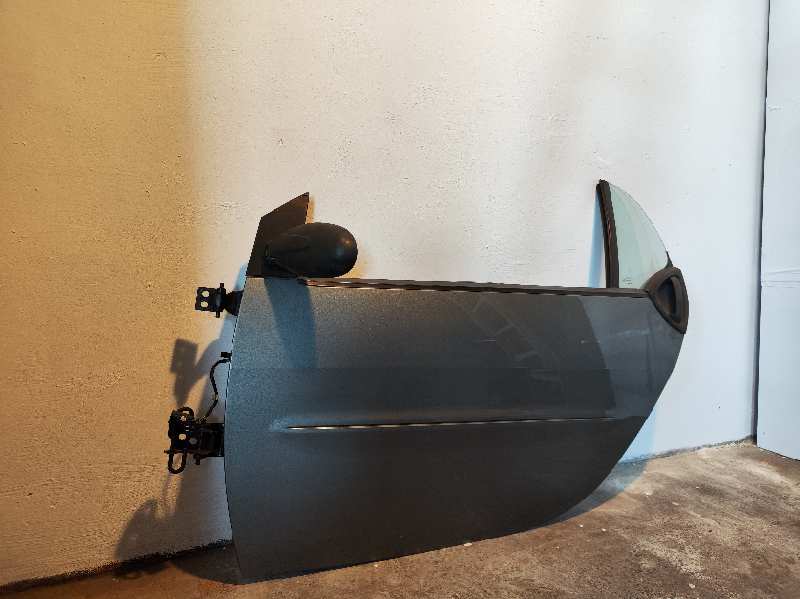 PUERTA DELANTERA IZQUIERDA