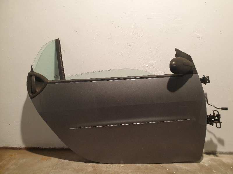 PUERTA DELANTERA DERECHA