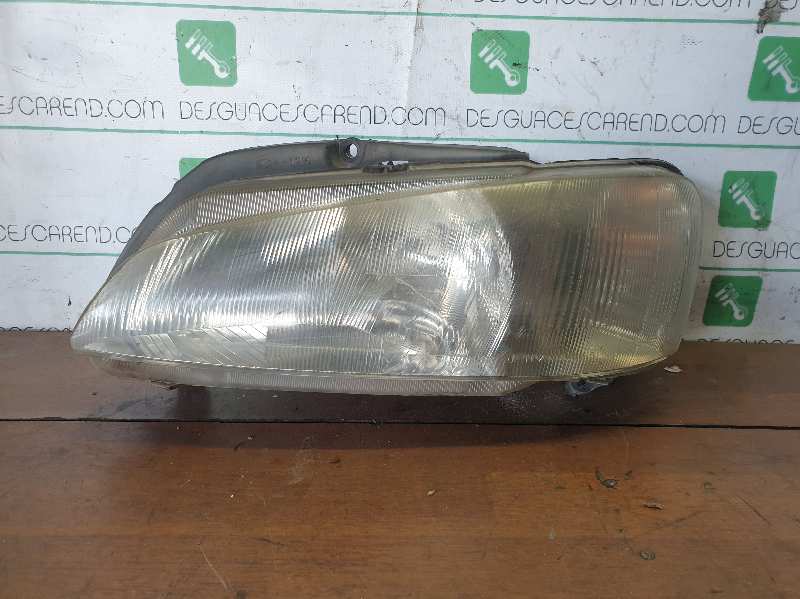 FARO IZQUIERDO PEUGEOT 106 (S2)