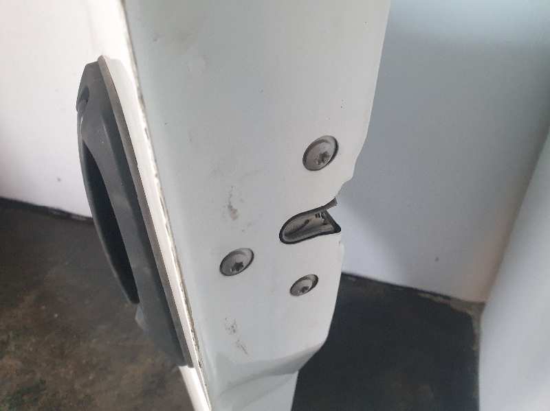 CERRADURA PUERTA DELANTERA IZQUIERDA 