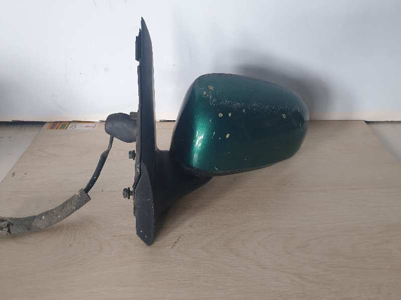 RETROVISOR IZQUIERDO