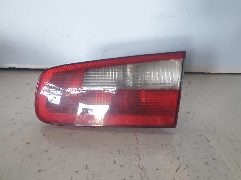 8200002476 PILOTO TRASERO DERECHO RENAULT LAGUNA II GRANDTOUR (KG0)