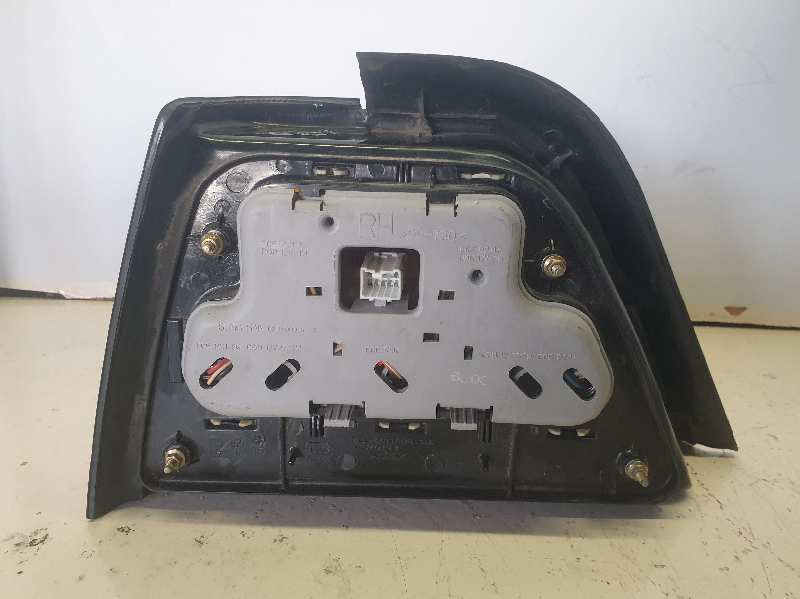 PILOTO TRASERO DERECHO