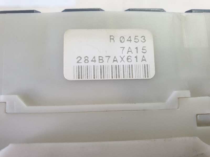 CAJA RELES - FUSIBLES