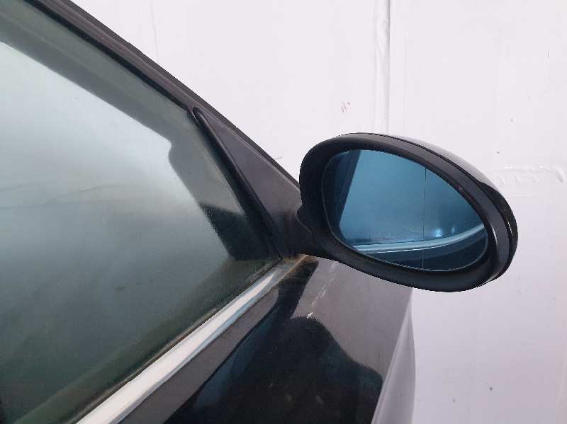 CARCASA RETROVISOR DERECHO