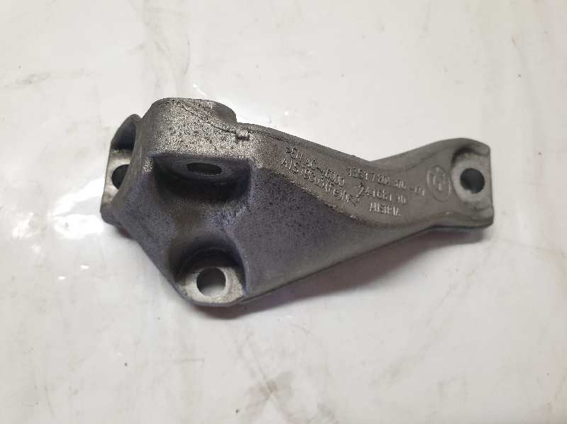 SOPORTE BOMBA INYECCION