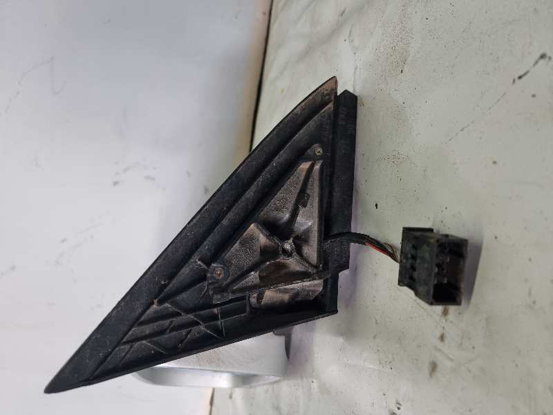 RETROVISOR IZQUIERDO