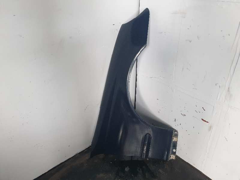 ALETA DELANTERA DERECHA