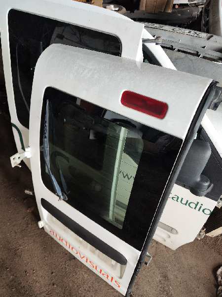 PUERTA TRASERA IZQUIERDA