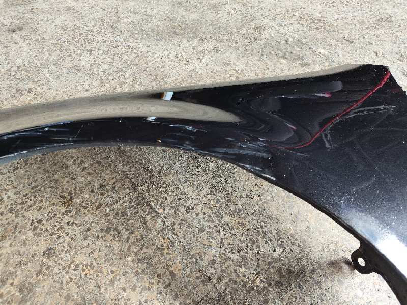 ALETA DELANTERA IZQUIERDA