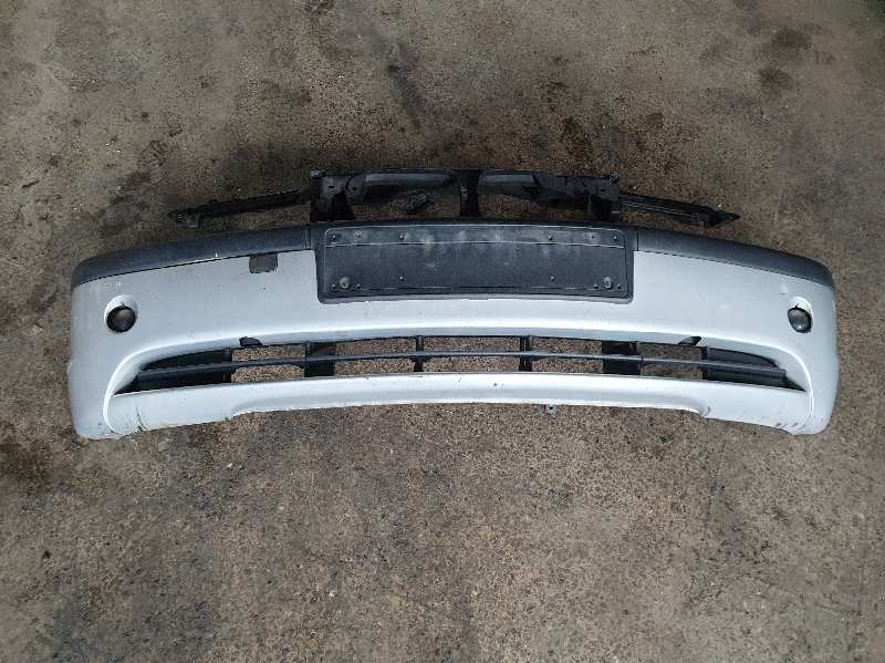 PARAGOLPES DELANTERO