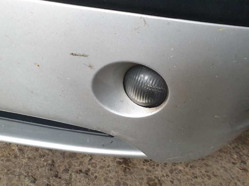 FARO ANTINIEBLA IZQUIERDO