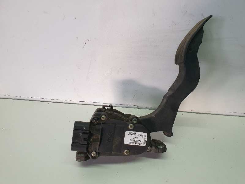 PEDAL ACELERADOR
