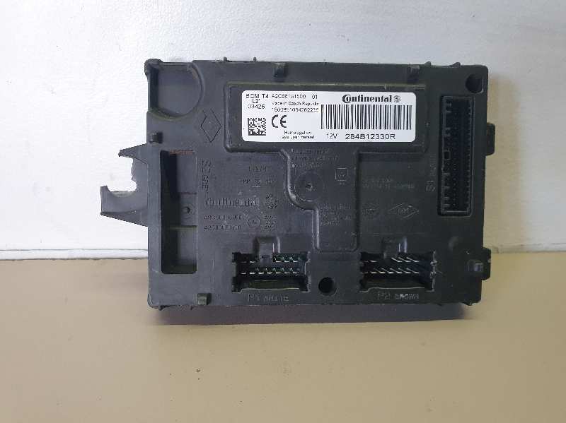 CAJA RELES - FUSIBLES