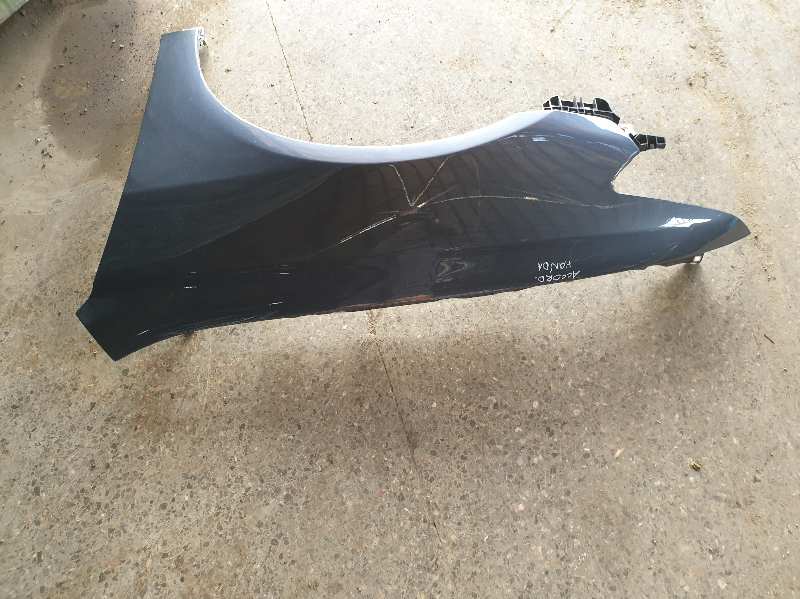 ALETA DELANTERA IZQUIERDA