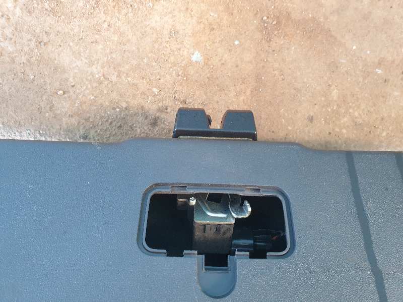 CERRADURA MALETERO - PORTON