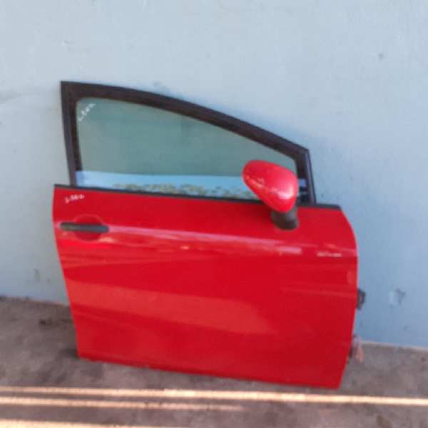 PUERTA DELANTERA DERECHA