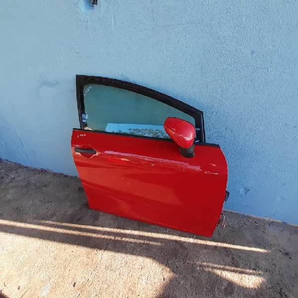 PUERTA DELANTERA DERECHA